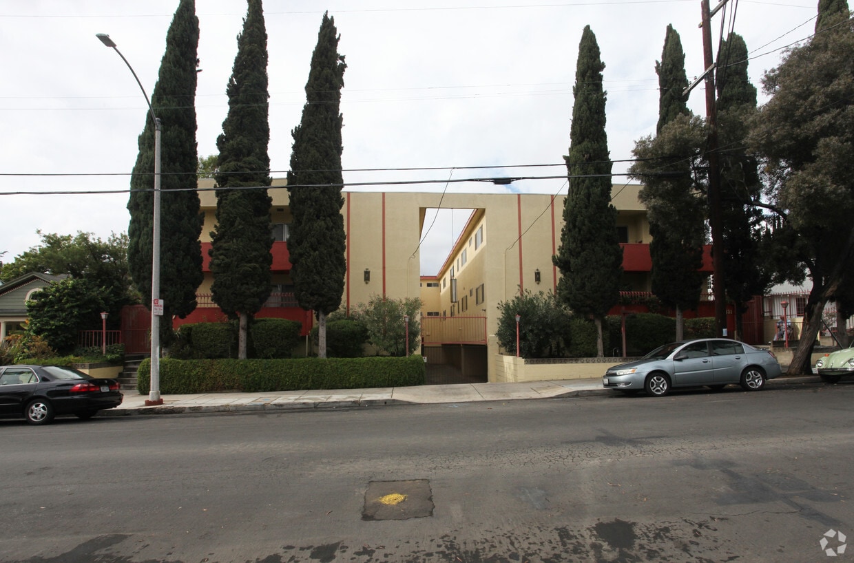Foto del edificio - 1827 N Van Ness Ave