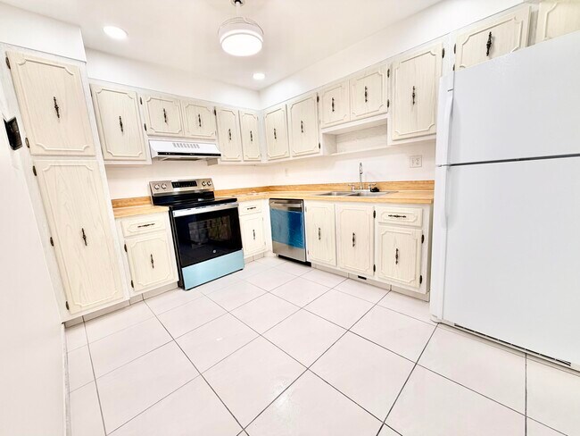 Foto del edificio - 531 N Ocean Blvd