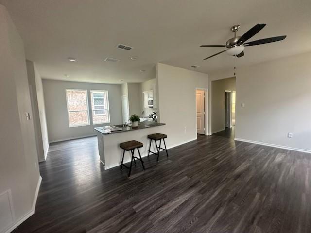 Foto del edificio - 126 Blue Bird Ln
