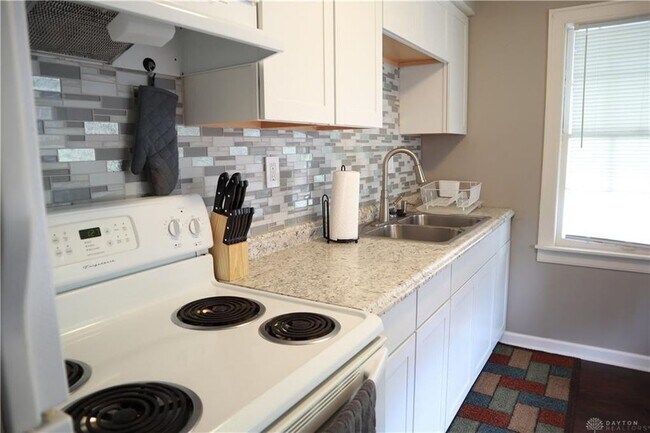 Building Photo - 419 Orchard Dr