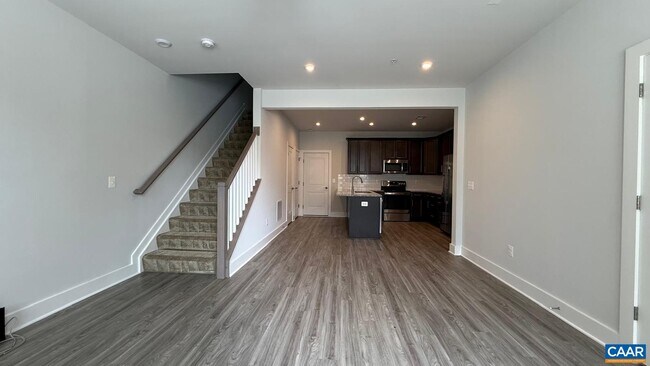 Building Photo - 608 Noush Ct
