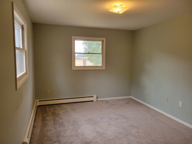 Building Photo - 3 Bed 1 Bath home in Bozeman
