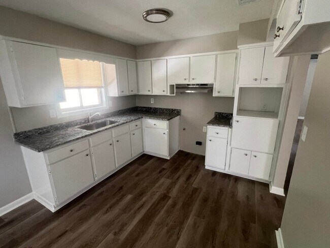 Foto del edificio - 4909 Mehaffey Ct