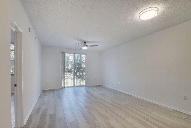 Foto del edificio - 630 S Sapodilla Ave