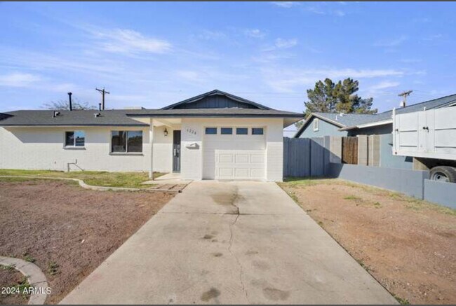 Front of house - 6228 W Cheery Lynn Rd