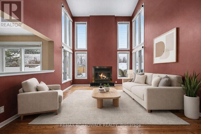 Photo du bâtiment - 75 Dossetter Way