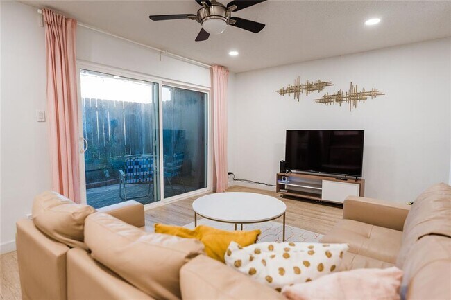 Foto del edificio - 2600 Penny Ln