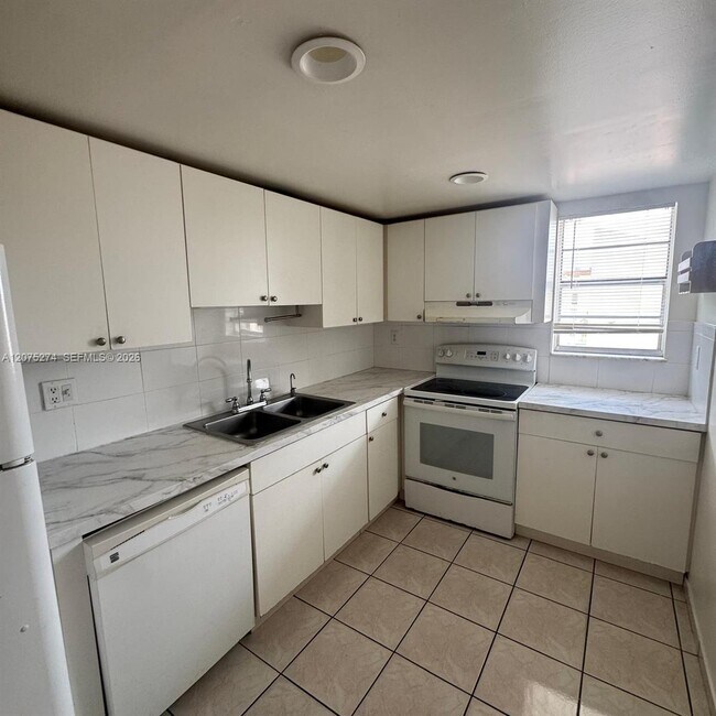 Foto del edificio - 506 NW 87th Ave