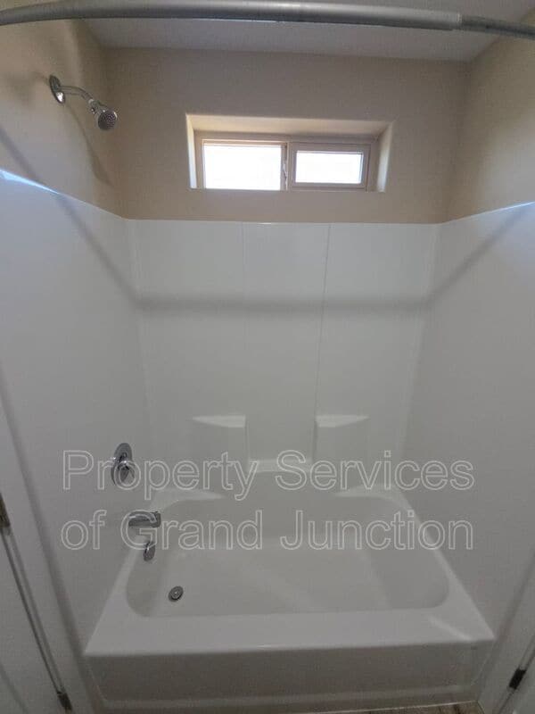 Foto del edificio - 1645 N 7th St