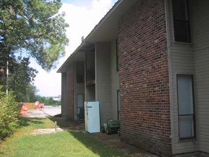 Building Photo - 1404 Gause Blvd