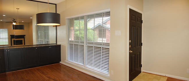 Dining Room - 8601 Park Ln