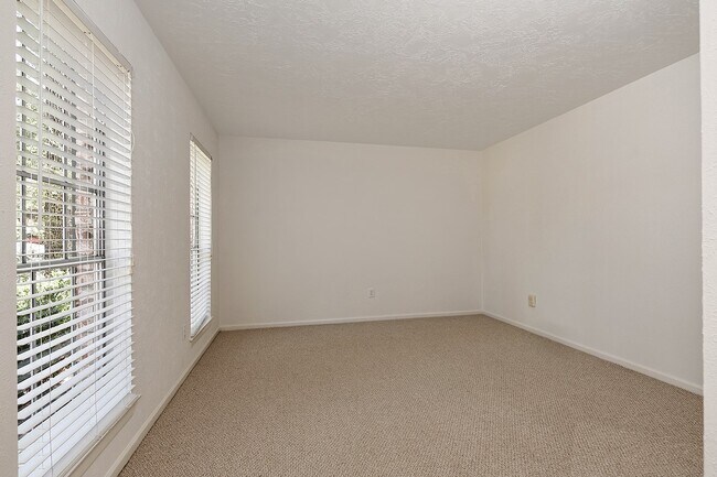 Foto del edificio - 35 Berryfrost Ln