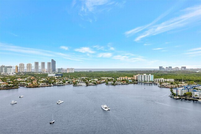 Foto del edificio - 17111 Biscayne Blvd