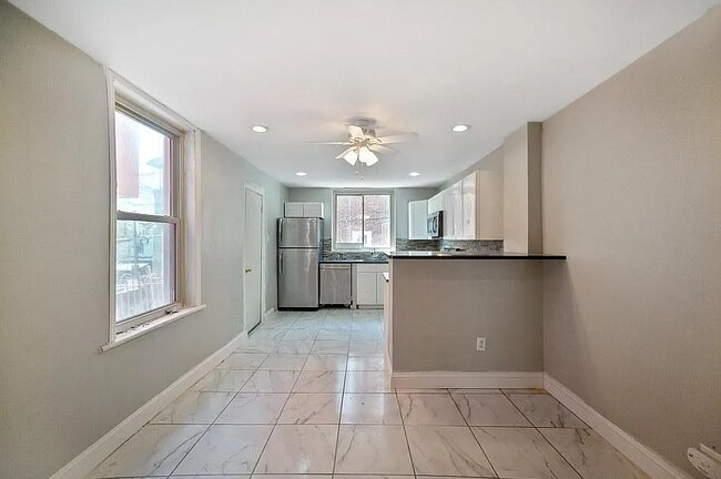 Foto del edificio - 6424 Carlton St