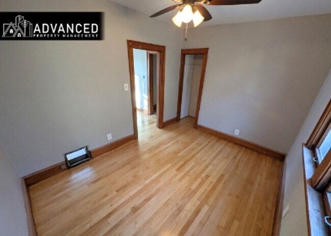 Foto del edificio - 3893 Dr. William Finlayson St