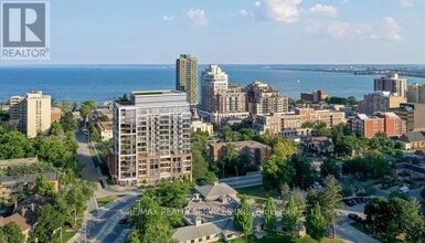 Building Photo - 2088 James St