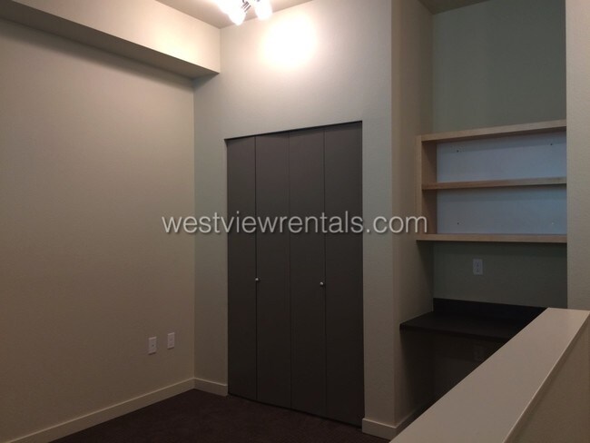 Foto del edificio - 1225 Railroad Ave