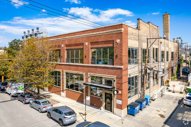 Building Photo - 413 N. Carpenter St.