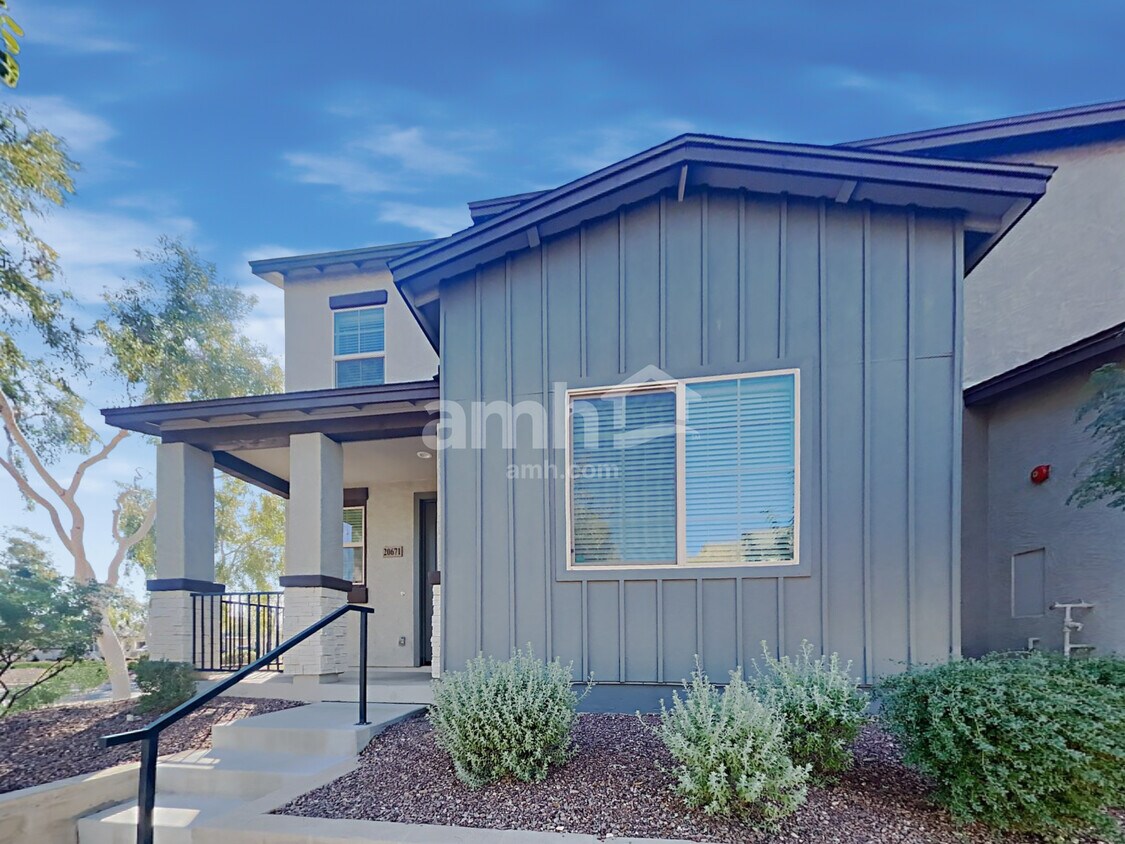 Foto principal - 20671 W Stone Hill Road