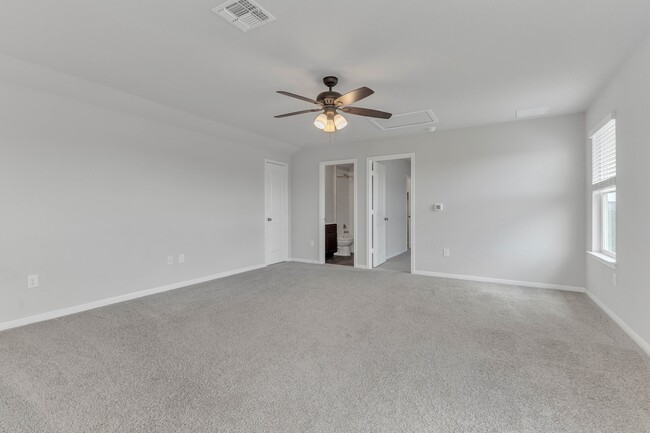 Building Photo - 3311 Brywood Dr