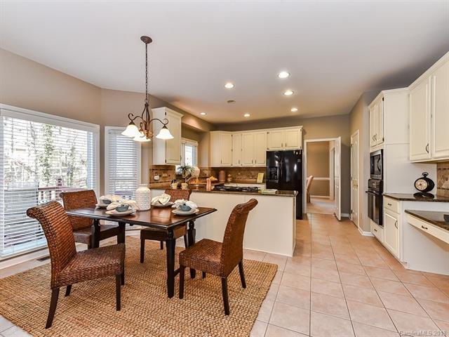 Building Photo - 4714 Avonwood Lane, Charlotte, NC, 28270