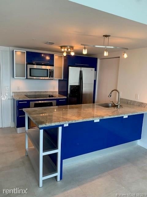Building Photo - 1 br, 1 bath  - Latitude On The River Condo