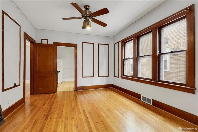 Building Photo - 1318 Wayburn St