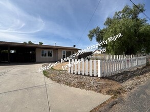 Building Photo - 330 Siler Ln