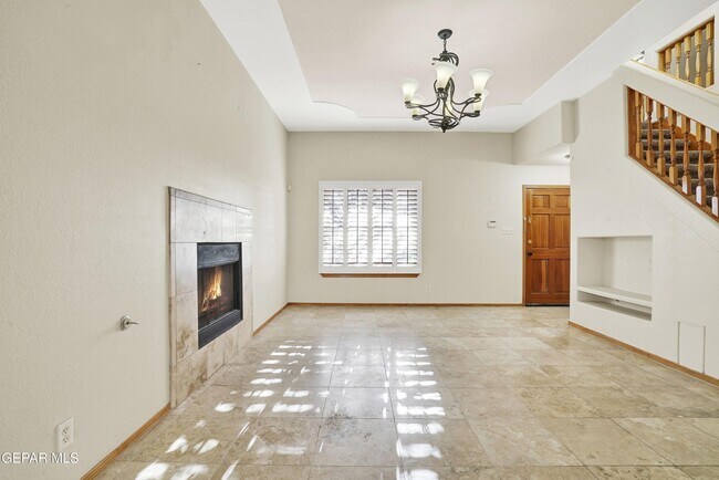 Building Photo - 2316 N Campbell St