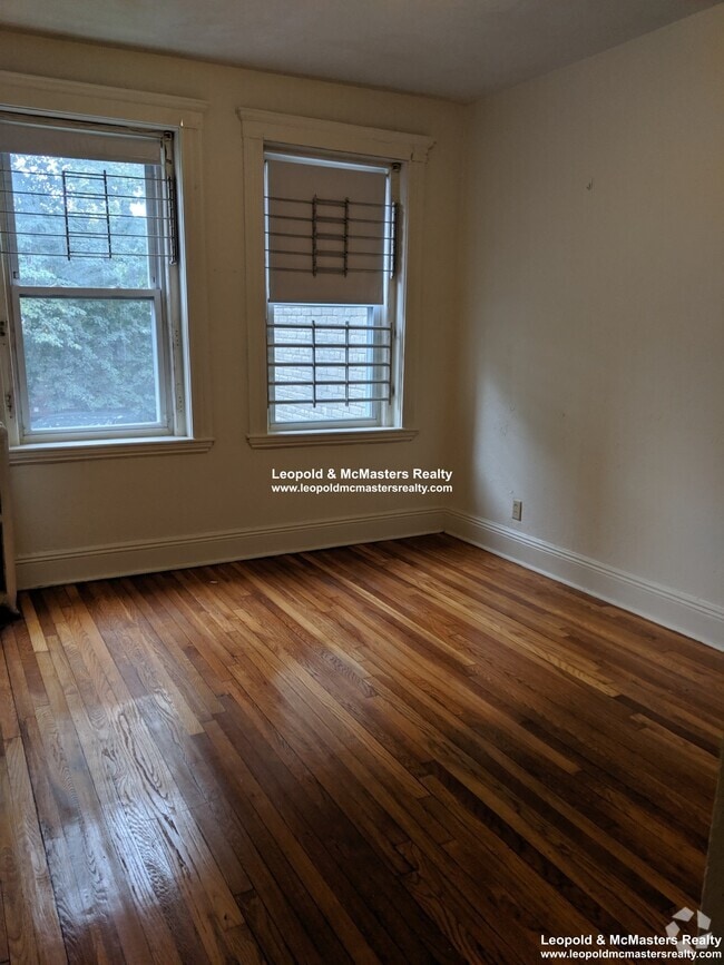 Building Photo - 8 Egremont Rd