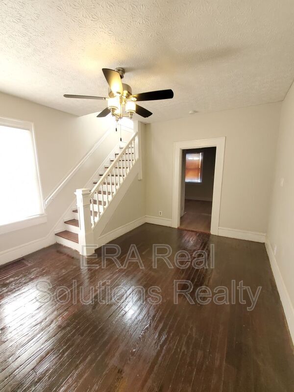 Primary Photo - 775 E Starr Ave