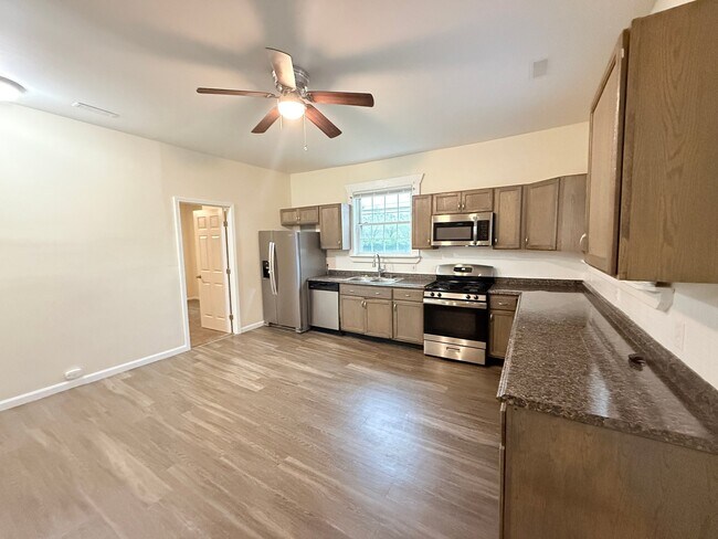 Building Photo - 1029 Thomas V Bryant Dr