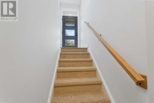 Building Photo - 37 Buchanan Rd