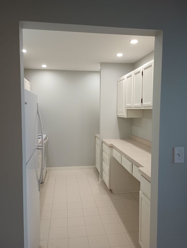Foto del edificio - 6328 Barrie Rd