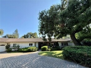 Building Photo - 1411 Greenoaks Dr