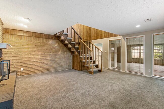 Foto del edificio - 6602 Indian Lake Dr