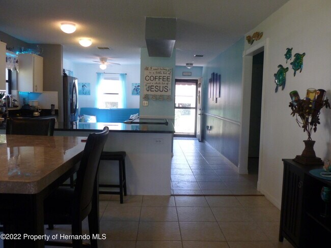 Building Photo - 6421 River Lodge Ln