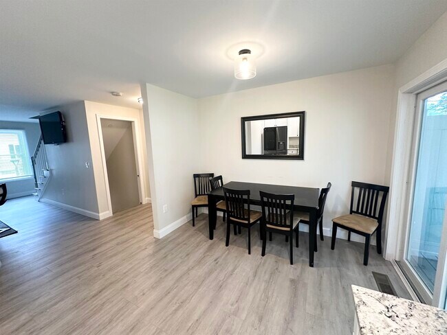 Foto del edificio - 10 Sapphire Ln