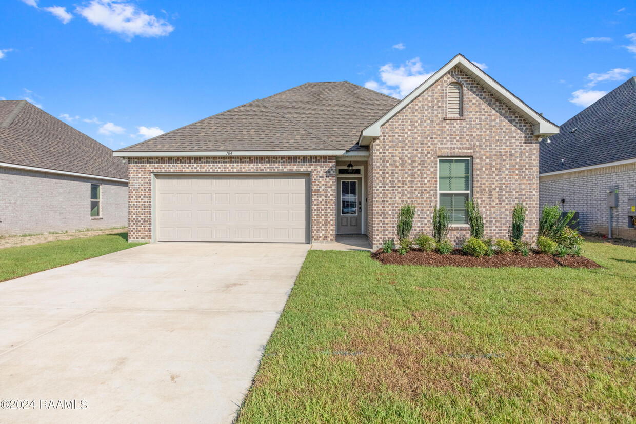 Foto principal - 104 Wild Cherry Ln