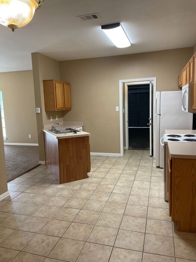 Foto del edificio - 991 Sierra Vista Ct