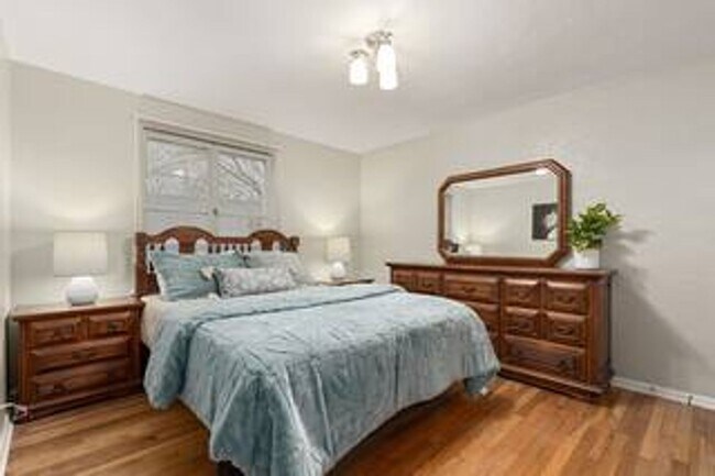 Foto del edificio - Elm Street Duplex