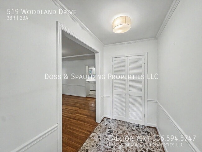Building Photo - 519 Woodland Dr