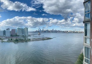 Building Photo - 20 2nd St