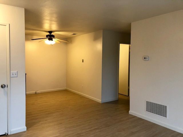 Building Photo - Two Bedroom Rohnert Park Duplex