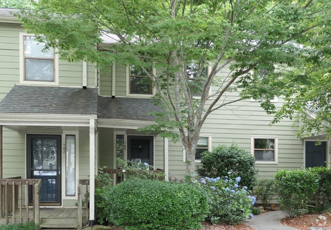 Building Photo - 140 Beechwood Dr