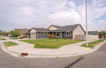 Building Photo - 1817 Troon Ave