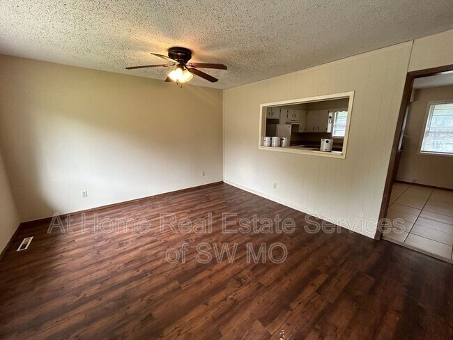Building Photo - 1507 Birch Ln