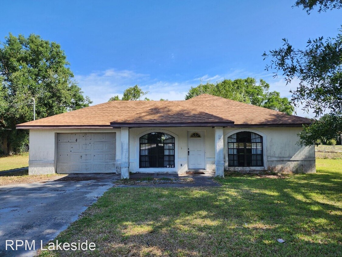 Primary Photo - 2 br, 1 bath House - 910 W Clower St