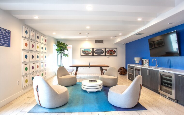 Foto principal - 11405 Chandler Blvd