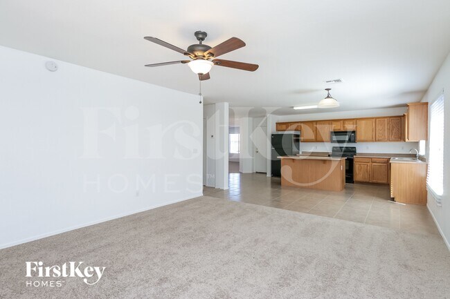 Foto del edificio - 33140 N Cat Hills Ave